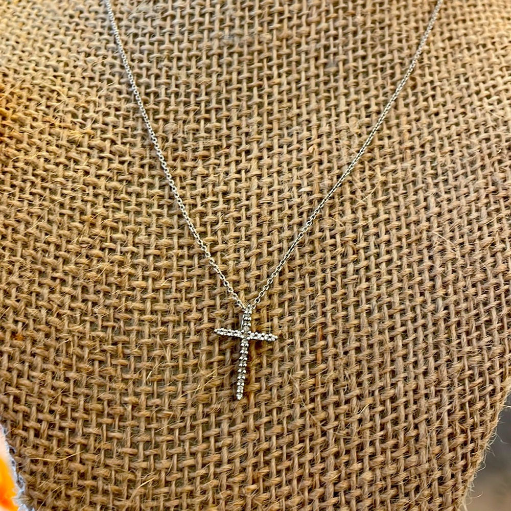 Roberto Coin Tiny Treasures Diamond Cross Necklace.